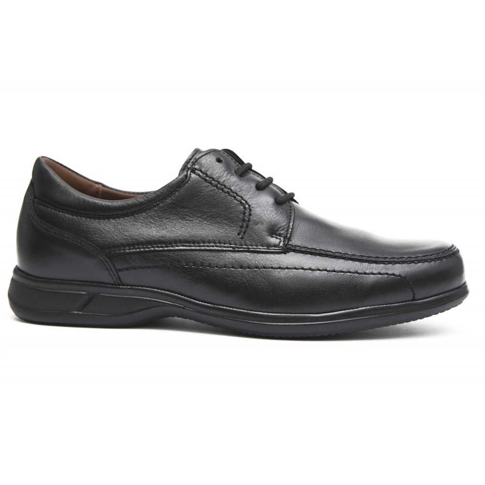 Zapato Negro Ancho especial para hombre con cordones negros y suela antideslizante visto de lado