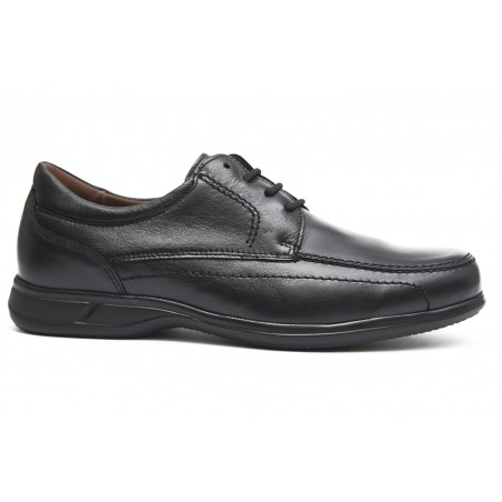 Zapato Negro Ancho especial para hombre con cordones negros y suela antideslizante visto de lado