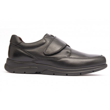 Zapato Mocasín Ancho especial para hombre en cuero vacuno con cierre adhesivo visto de lado