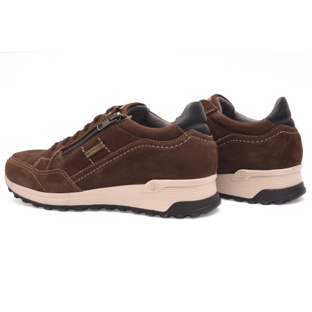 Deportivo estilo Senakers con membrana impermeable PUMA5185